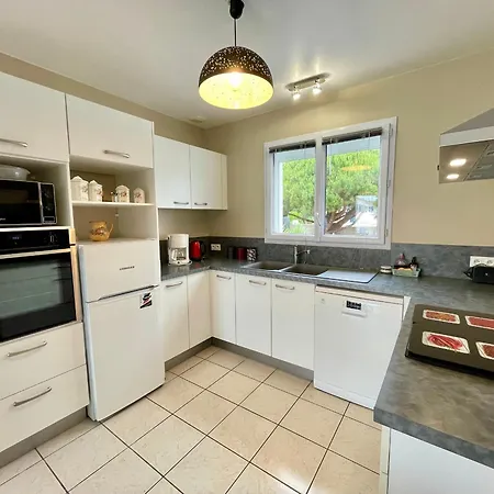 Holiday home Maison Ideale, Proche Centre - 6 Pers. - Fr-1-231-356